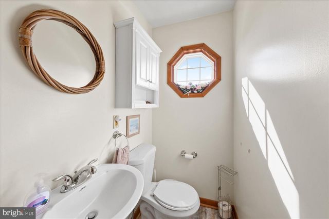 350 BAY AVE, Milford, DE 19963