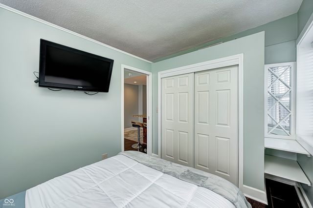 230 E 9th Street E 401, Indianapolis, IN 46204