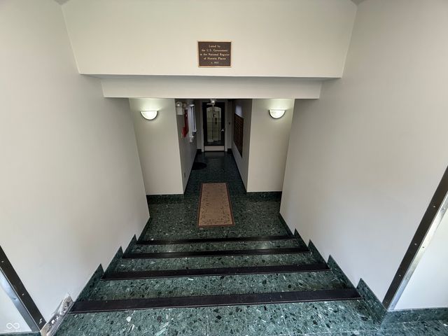 230 E 9th Street E 401, Indianapolis, IN 46204