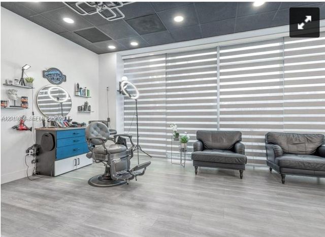 2300 W 84th St, Hialeah, FL 33016