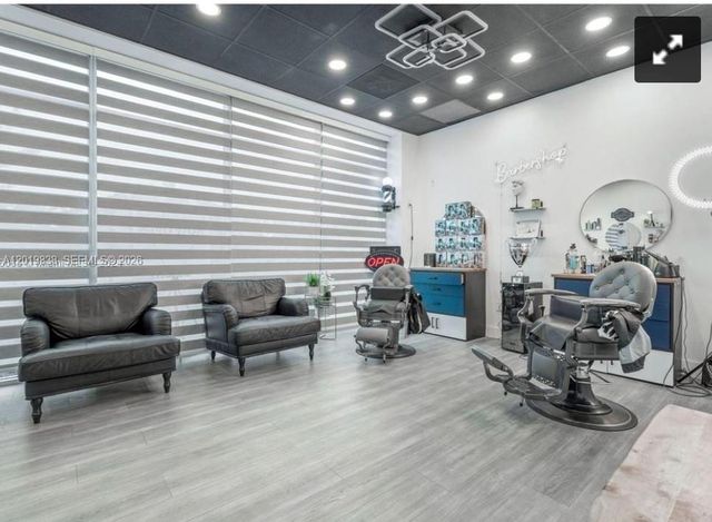 2300 W 84th St, Hialeah, FL 33016
