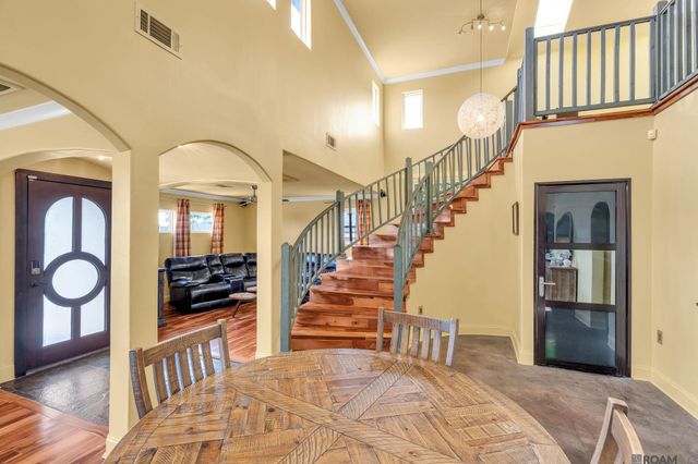 7531 Sandy Cove Drive, New Orleans, LA 70128