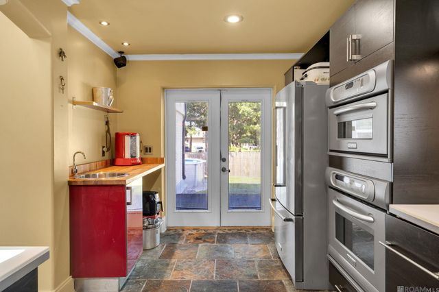 7531 Sandy Cove Drive, New Orleans, LA 70128