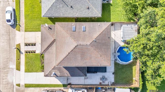 7531 Sandy Cove Drive, New Orleans, LA 70128