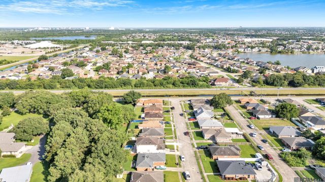 7531 Sandy Cove Drive, New Orleans, LA 70128