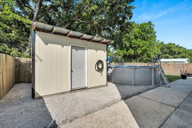 7531 Sandy Cove Drive, New Orleans, LA 70128