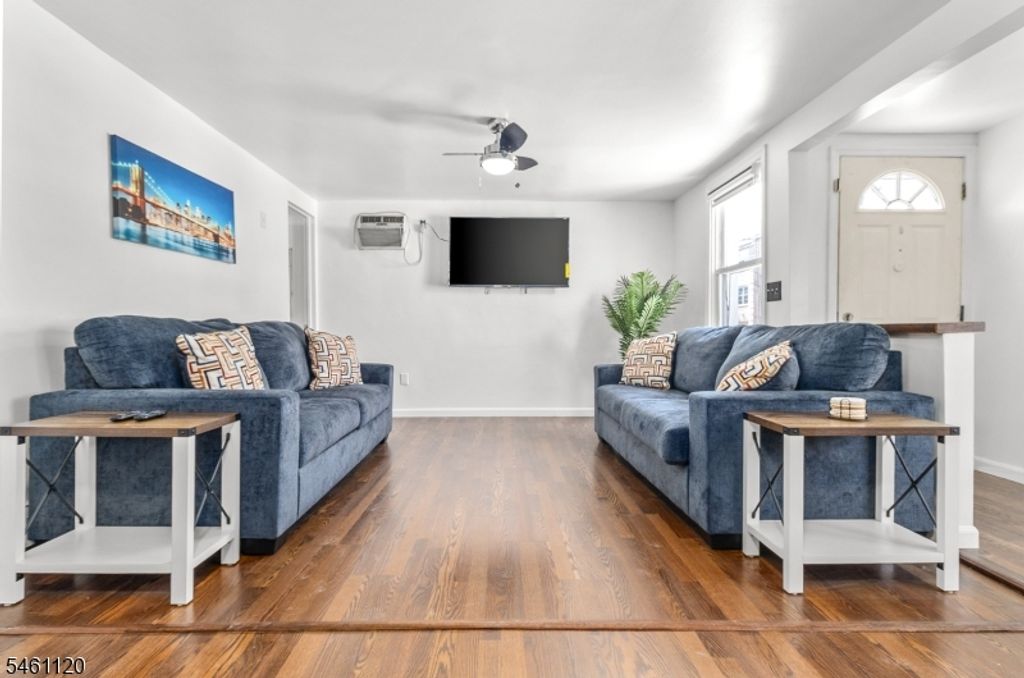 6720 Jackson St, Guttenberg Town, NJ 07093 — photo 4
