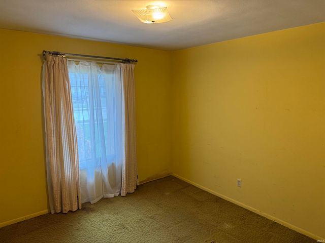 7602 Harcourt Drive, Fort Wayne, IN 46835