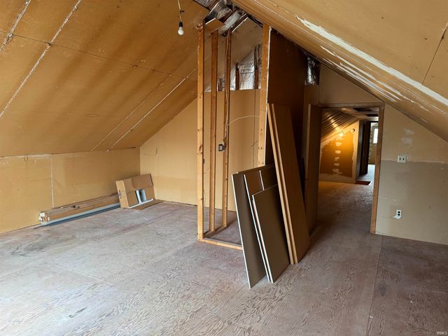 7602 Harcourt Drive, Fort Wayne, IN 46835