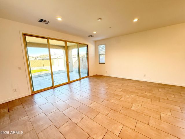 13312 W Crimson Terrace, Peoria, AZ 85383