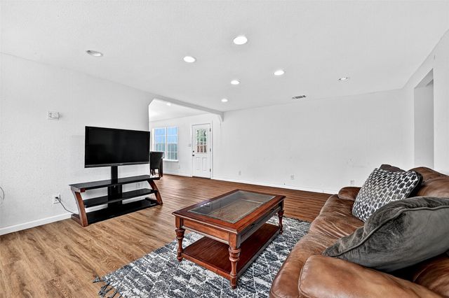 231 Juniper Drive, Pottsboro, TX 75076