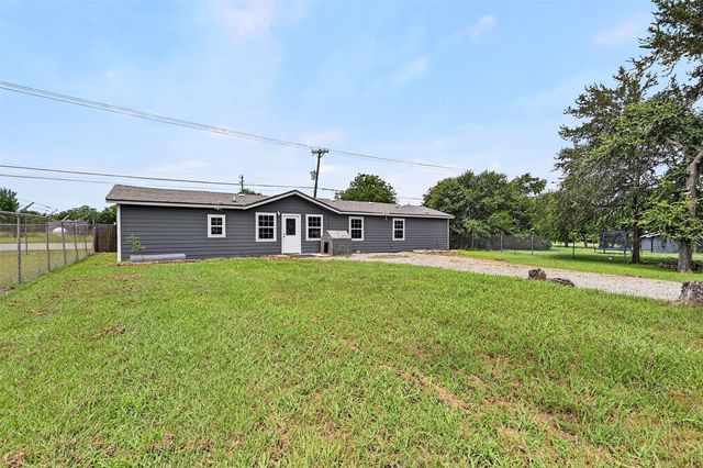 231 Juniper Drive, Pottsboro, TX 75076