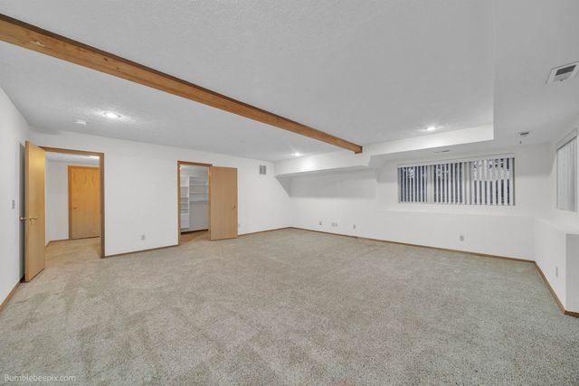 6916 N Prairie Crest Rd, Spokane, WA 99224