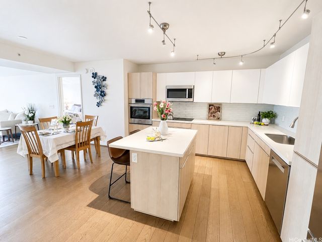 888 Kapiolani Boulevard 3907, Honolulu, HI 96813