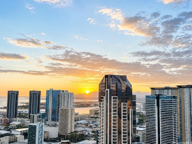 888 Kapiolani Boulevard 3907, Honolulu, HI 96813