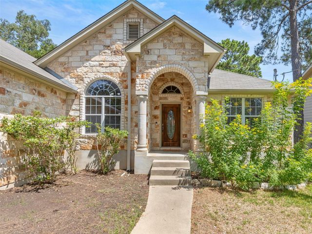 110 Kauai CT, Bastrop, TX 78602