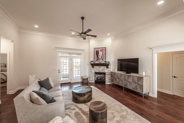 1022 Harness Cir, Gallatin, TN 37066