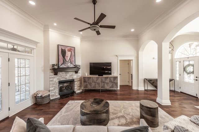 1022 Harness Cir, Gallatin, TN 37066