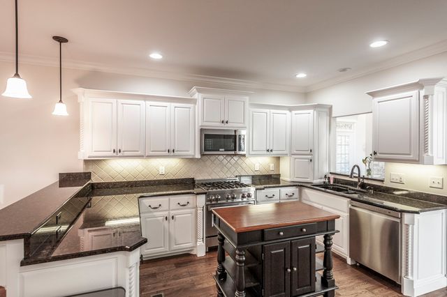 1022 Harness Cir, Gallatin, TN 37066