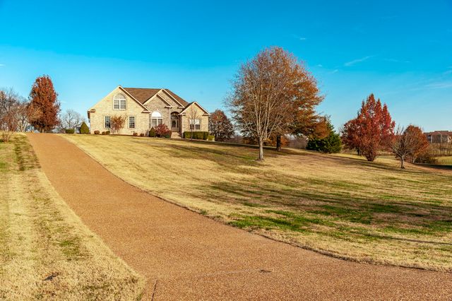 1022 Harness Cir, Gallatin, TN 37066