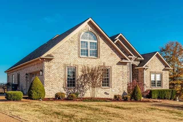 1022 Harness Cir, Gallatin, TN 37066