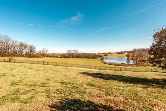 1022 Harness Cir, Gallatin, TN 37066