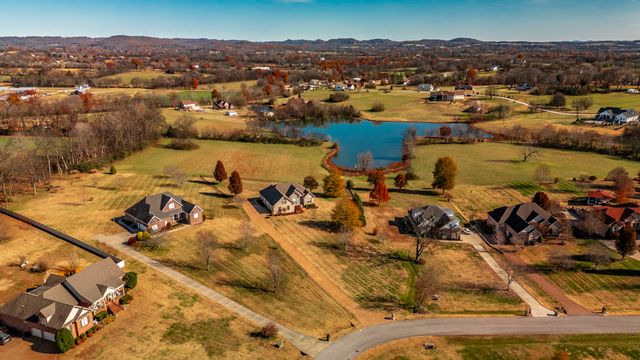 1022 Harness Cir, Gallatin, TN 37066