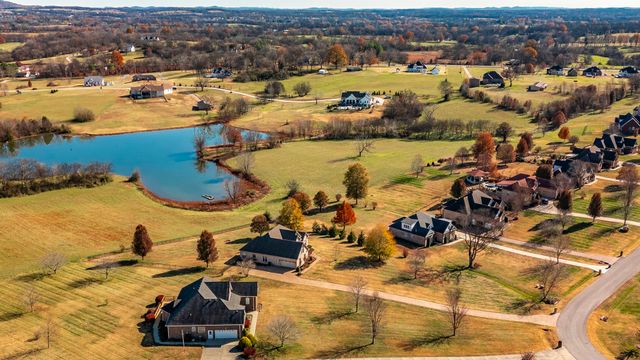 1022 Harness Cir, Gallatin, TN 37066