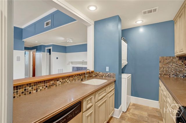 105 W Oglethorpe Avenue 307, Savannah, GA 31401