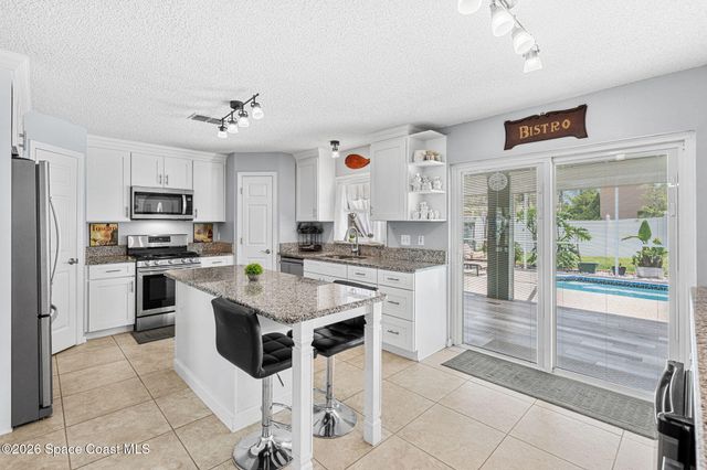 1161 White Oak Circle, Melbourne, FL 32934