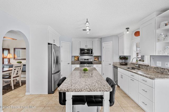 1161 White Oak Circle, Melbourne, FL 32934