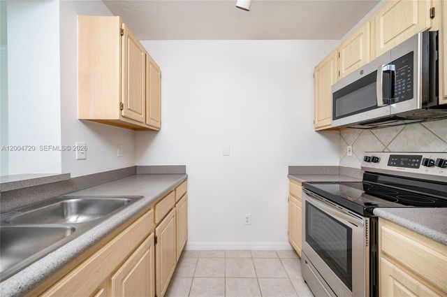 2665 SW 37th Ave 201, Miami, FL 33133