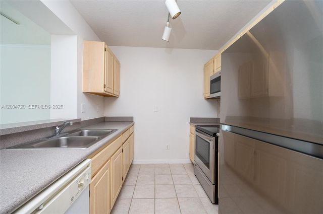 2665 SW 37th Ave 201, Miami, FL 33133