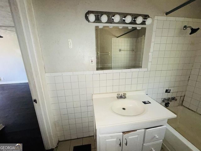 2835 Burton Road NW, Atlanta, GA 30311