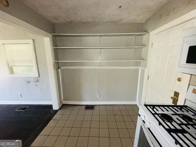 2835 Burton Road NW, Atlanta, GA 30311