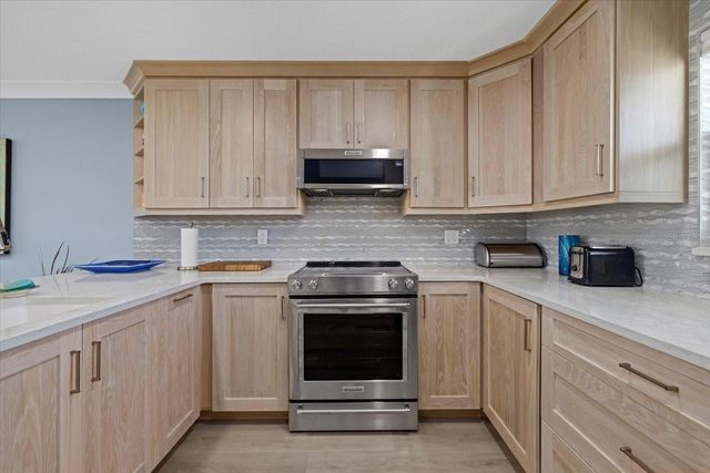 9393 MIDNIGHT PASS ROAD 302, Sarasota, FL 34242