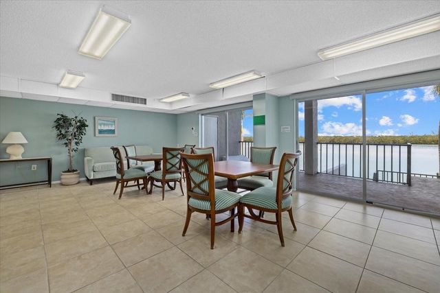 9393 MIDNIGHT PASS ROAD 302, Sarasota, FL 34242