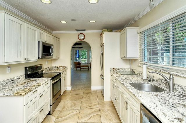 9393 MIDNIGHT PASS ROAD 302, Sarasota, FL 34242