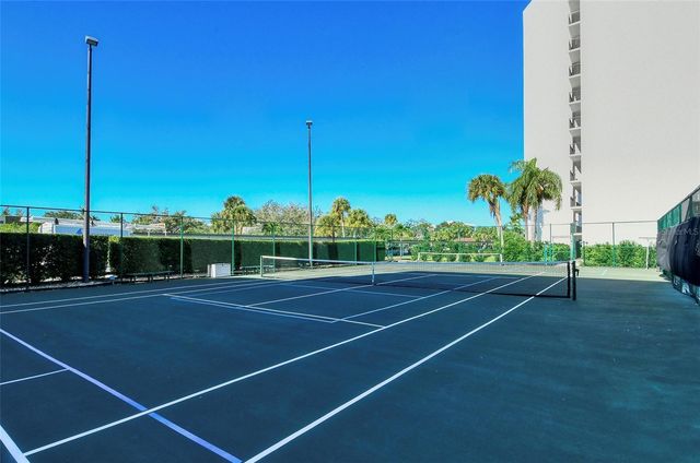 9393 MIDNIGHT PASS ROAD 302, Sarasota, FL 34242