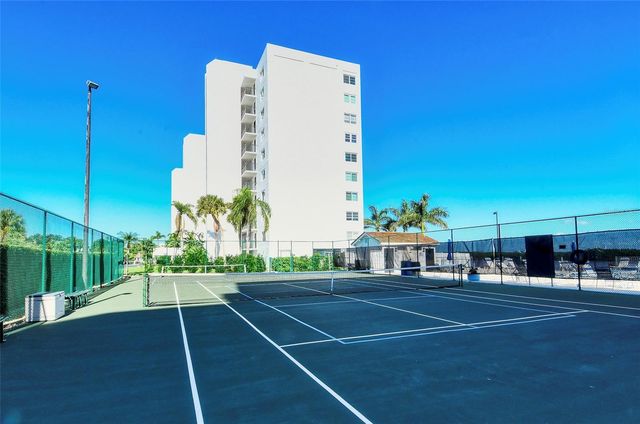 9393 MIDNIGHT PASS ROAD 302, Sarasota, FL 34242