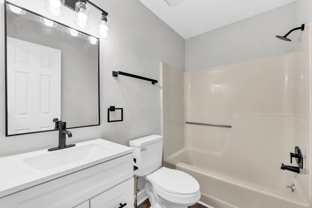 2622 Union Hall Rd, Clarksville, TN 37040