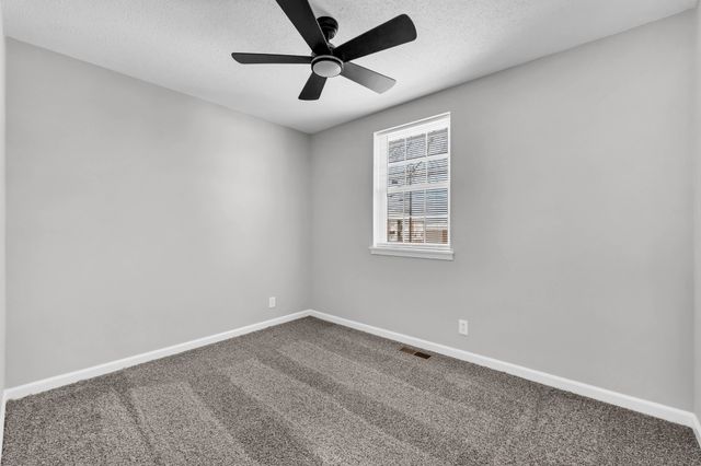 2622 Union Hall Rd, Clarksville, TN 37040