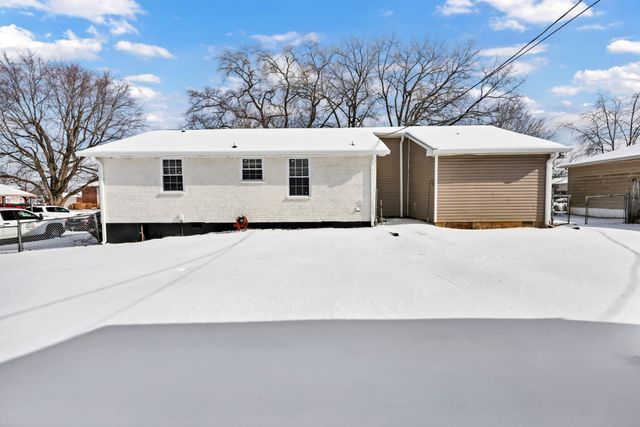 2622 Union Hall Rd, Clarksville, TN 37040