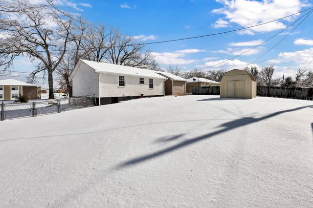 2622 Union Hall Rd, Clarksville, TN 37040