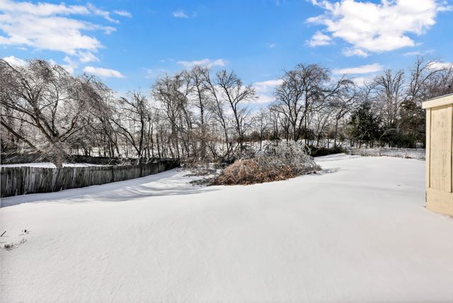 2622 Union Hall Rd, Clarksville, TN 37040