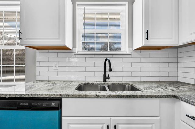 2622 Union Hall Rd, Clarksville, TN 37040