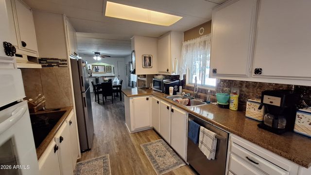 6960 W Peoria Avenue 37, Peoria, AZ 85345