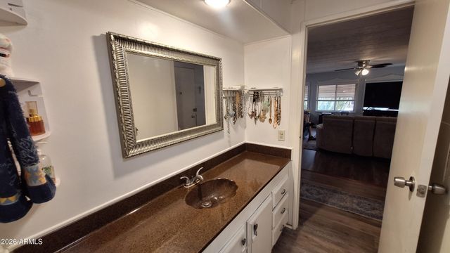 6960 W Peoria Avenue 37, Peoria, AZ 85345