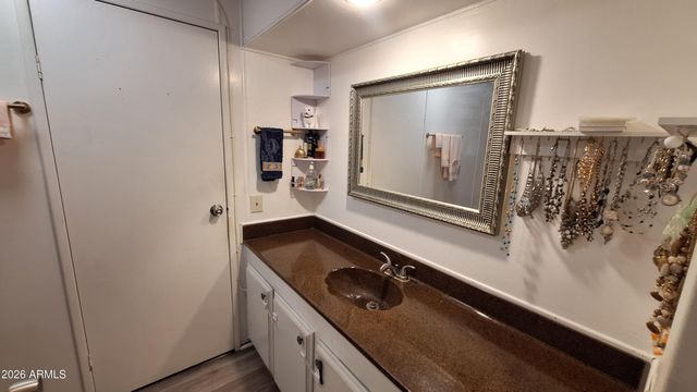 6960 W Peoria Avenue 37, Peoria, AZ 85345