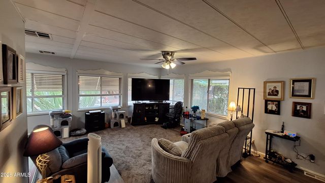 6960 W Peoria Avenue 37, Peoria, AZ 85345